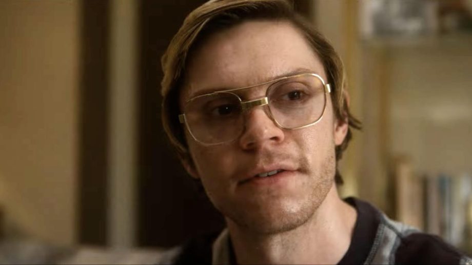 "Dahmer. Mostro: la storia di Jeffrey Dahmer". Commento di E. Marchiori e A. Moroni