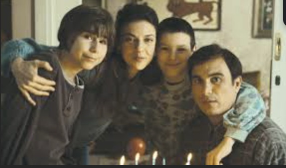 "Familia" di F. Costabile. Recensione di P. Santinon 