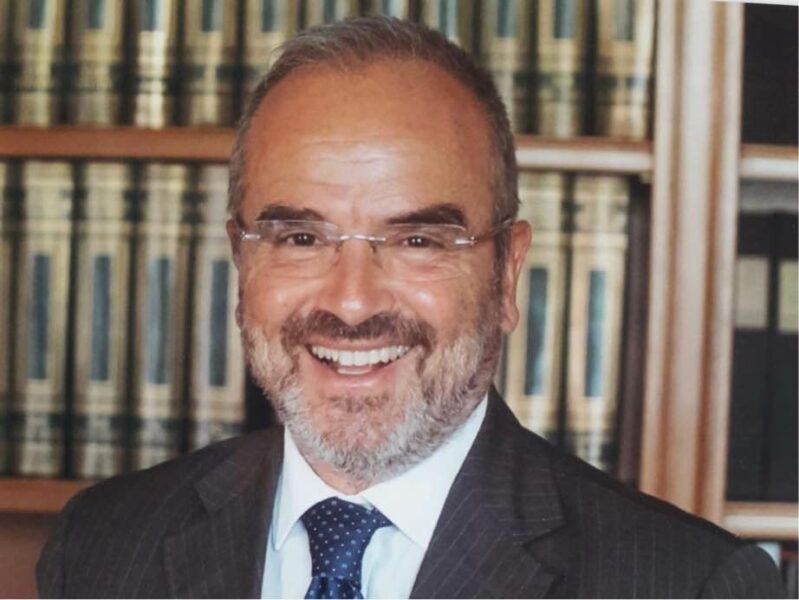 Ferite della storia e mente collettiva. Intervista ad A. Sonnino, Zapping – 8 ottobre 2025