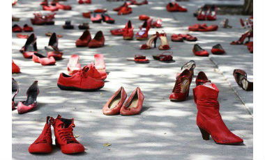 femminicidio-scarpe